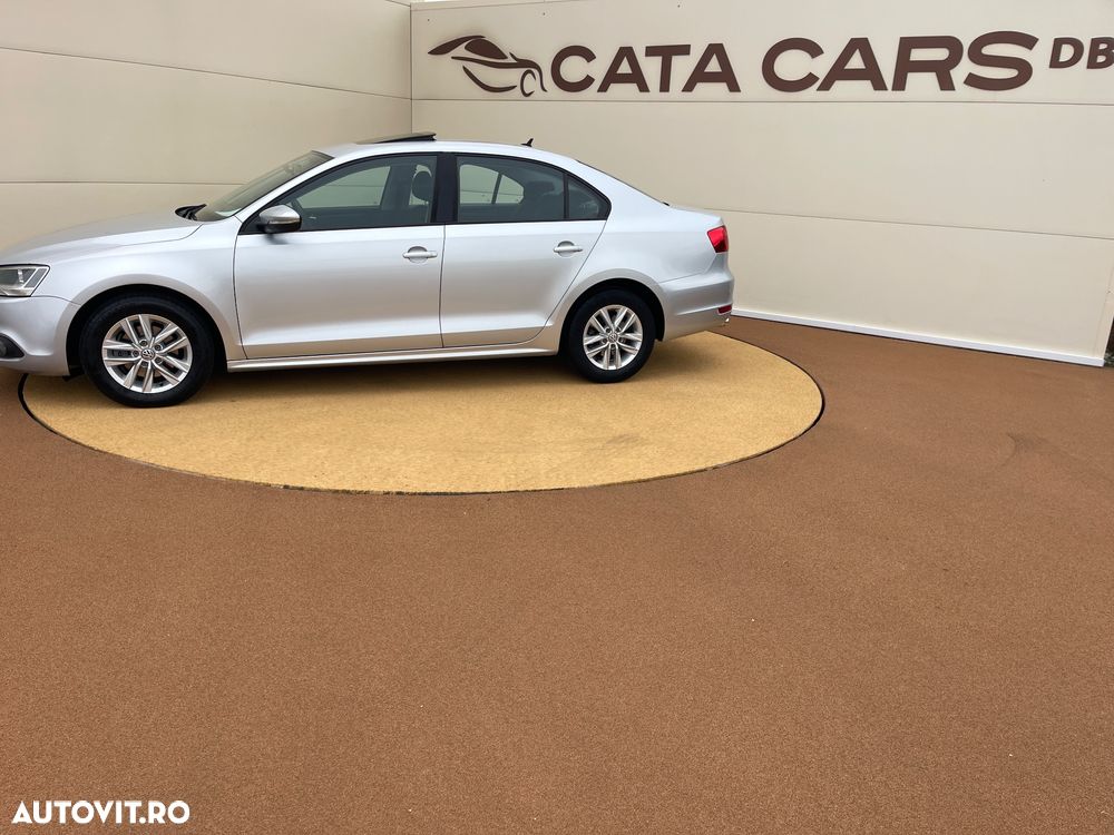 Volkswagen Jetta 1.6 TDI Blue Motion Technology Life - 7