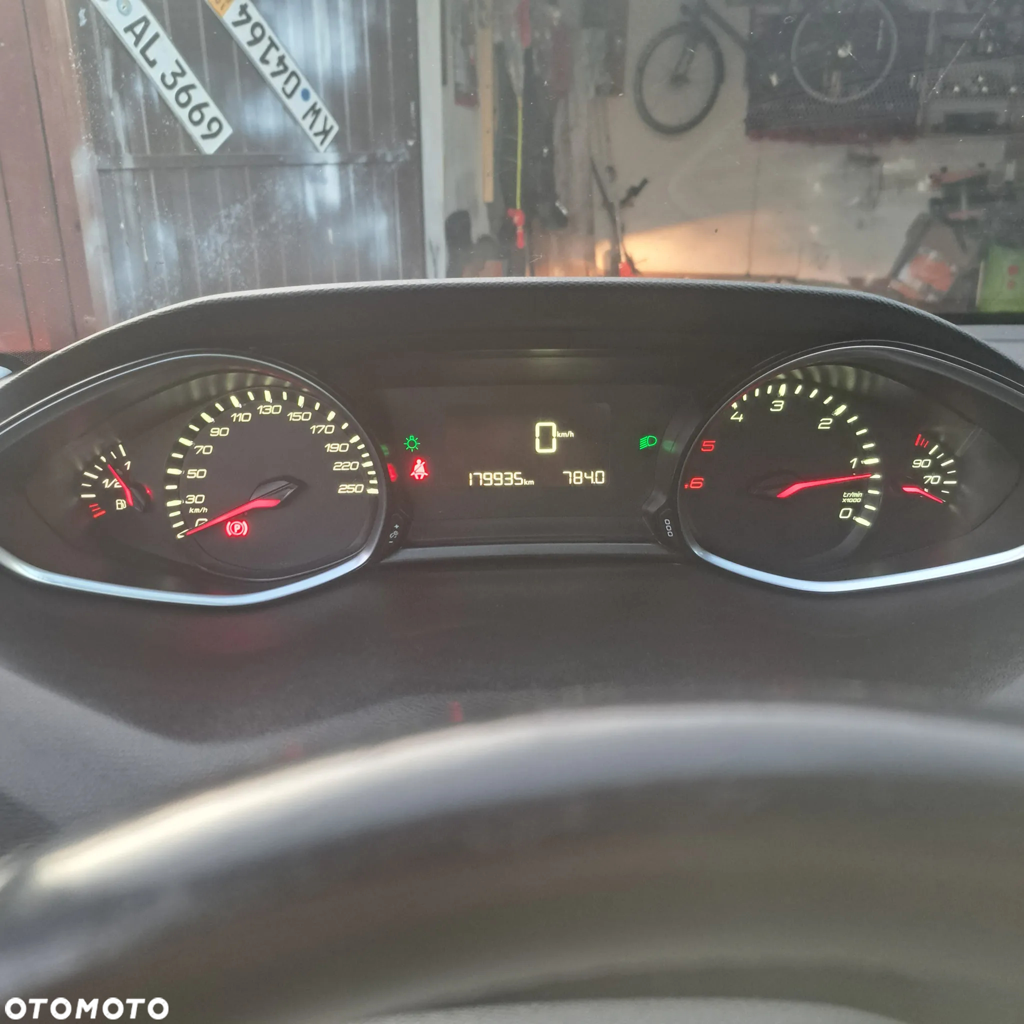 Peugeot 308 - 40