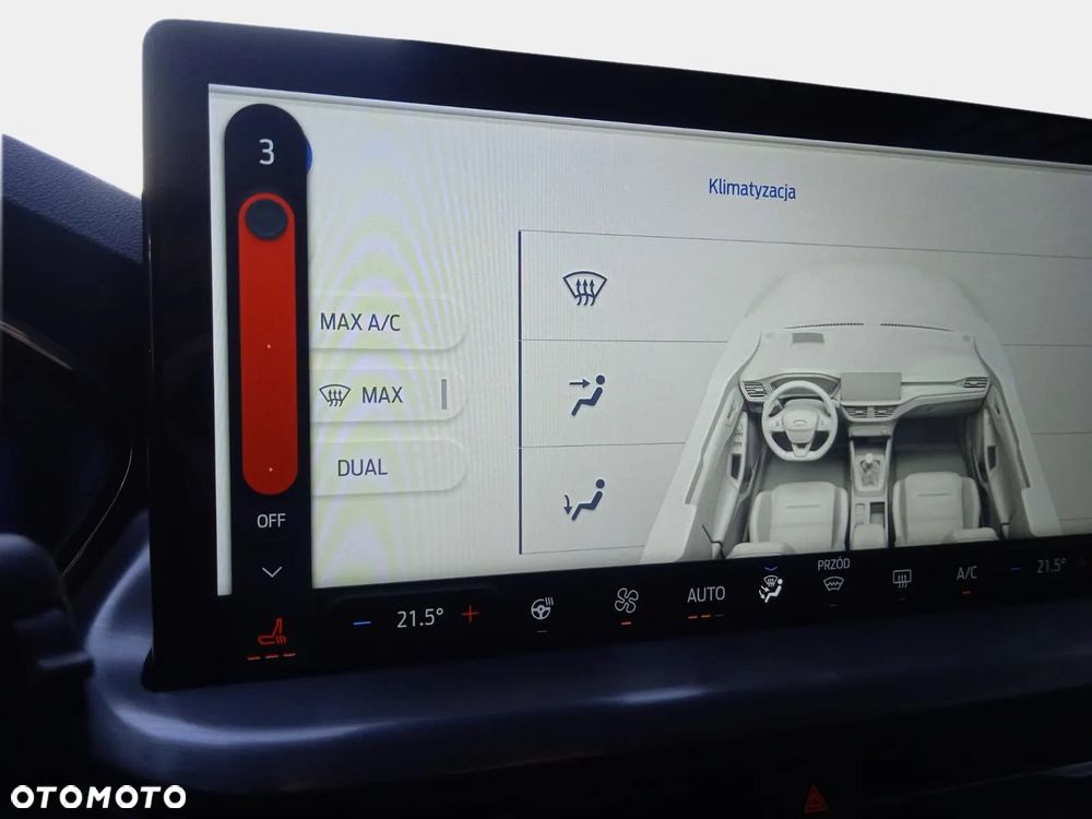 Ford Focus 1.0 EcoBoost Titanium X - 26