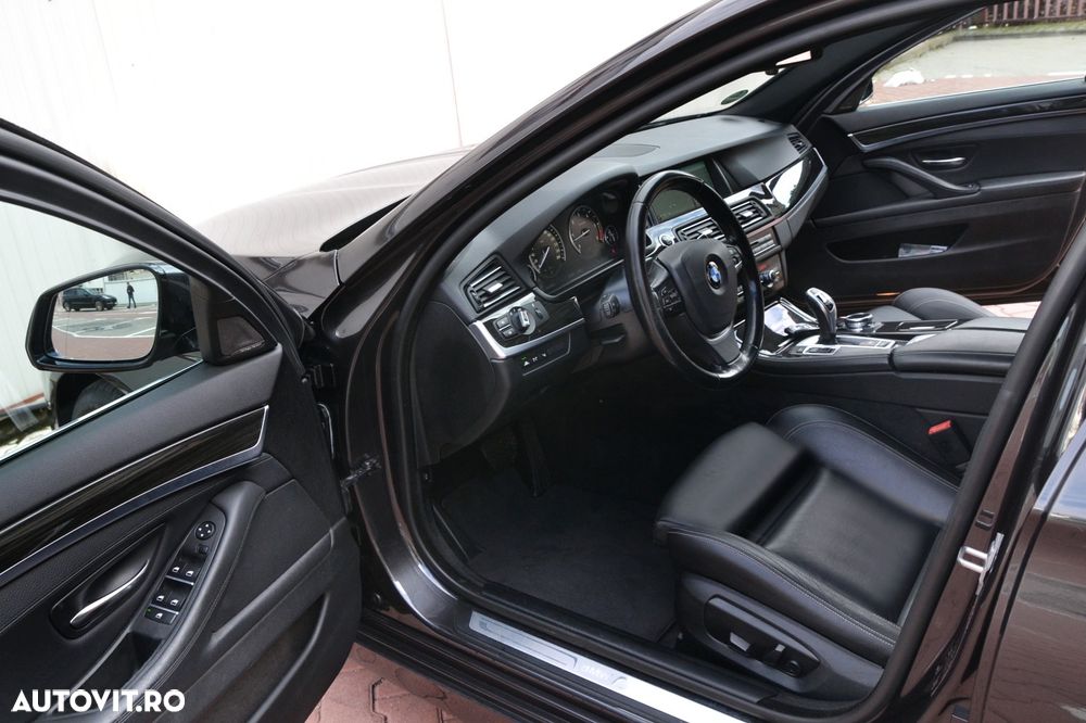 BMW Seria 5 530d Sport-Aut. Luxury Line - 15