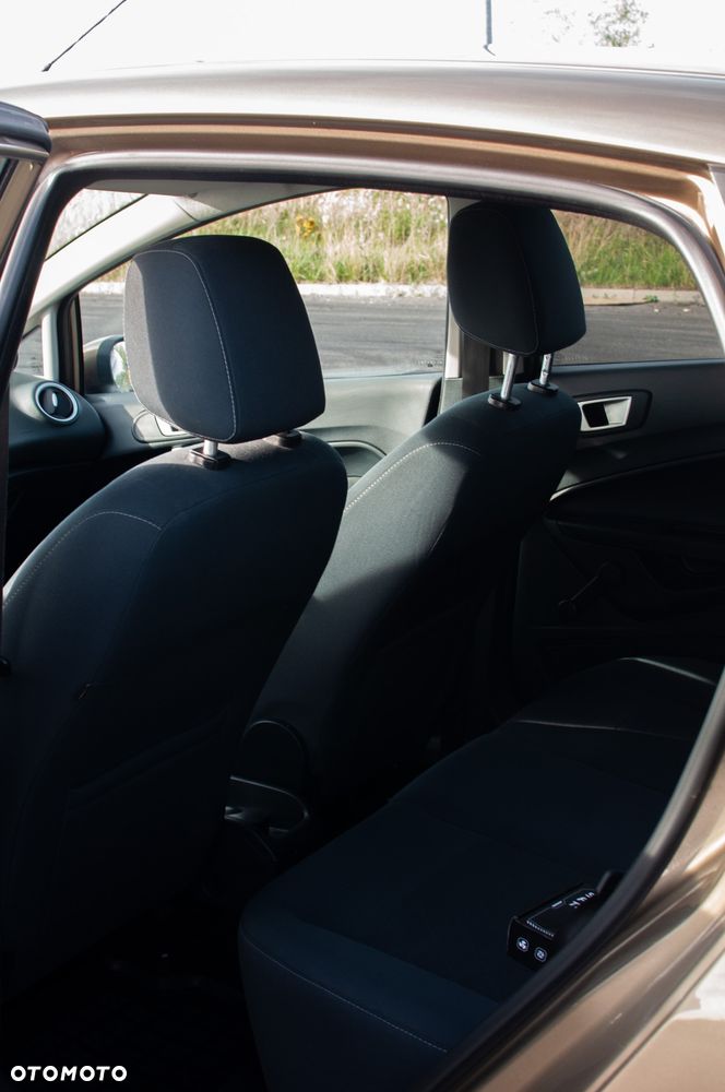 Ford Fiesta - 10