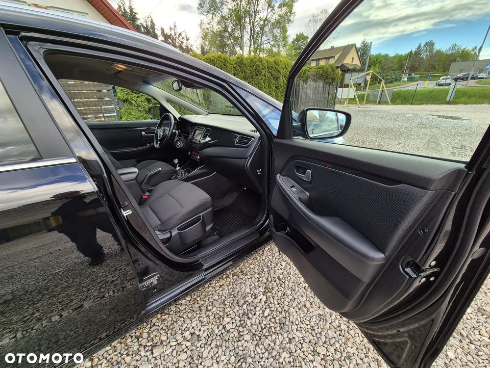 Kia Carens 1.6 GDI Fifa World Cup Edition - 31