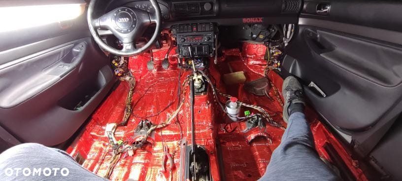 Audi A4 Avant 2.6 - 17