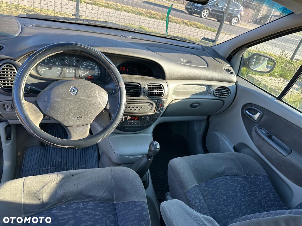 Renault Scenic 1.9 dCi Authentique - 7