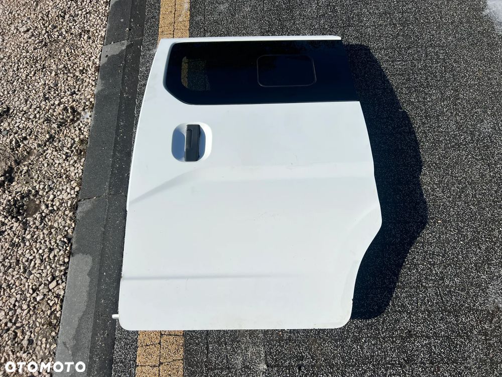 DRZWI BOCZNE PRZESUWNE LEWE NISSAN NV200 QM1W - 1