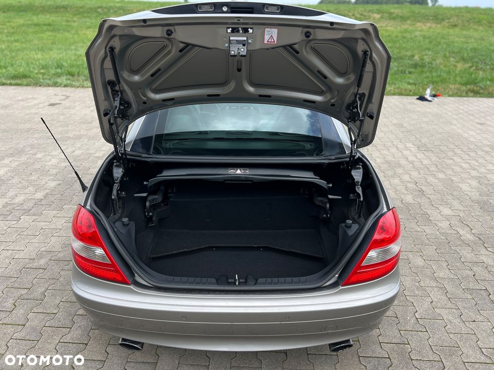 Mercedes-Benz SLK - 32