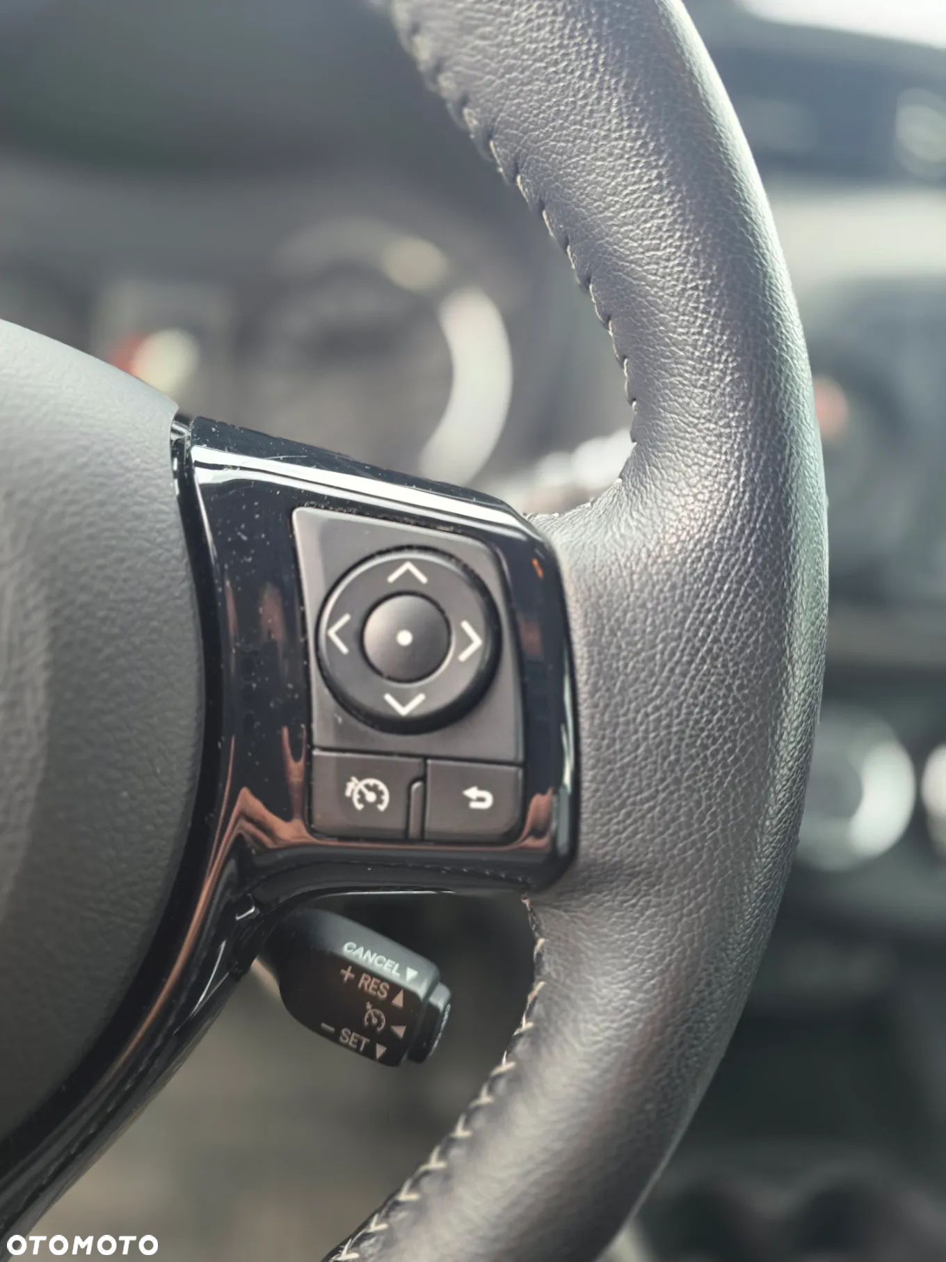 Toyota Yaris 1.5 Premium - 14