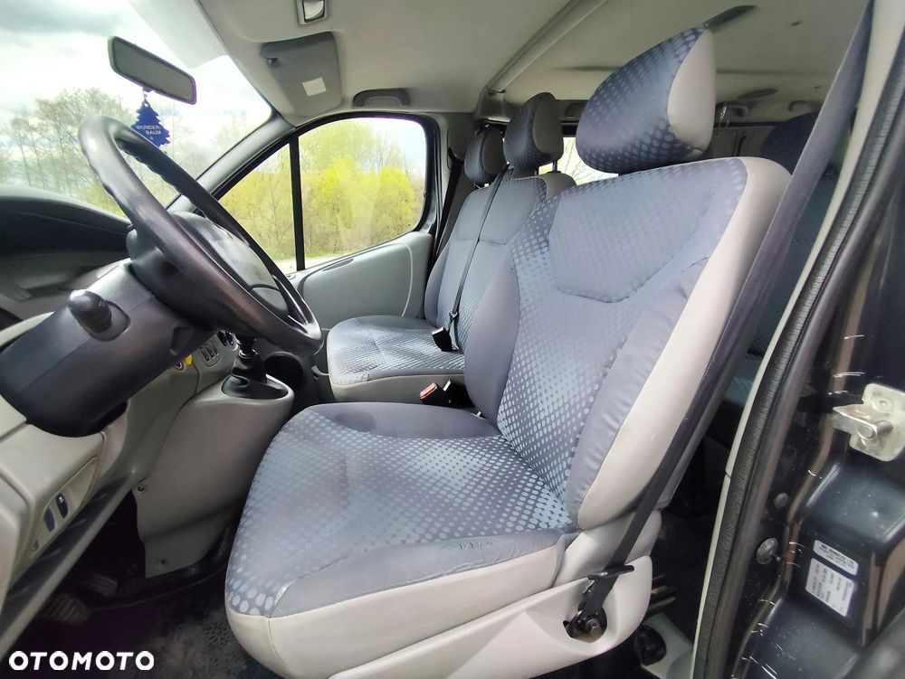 Renault Trafic - 26