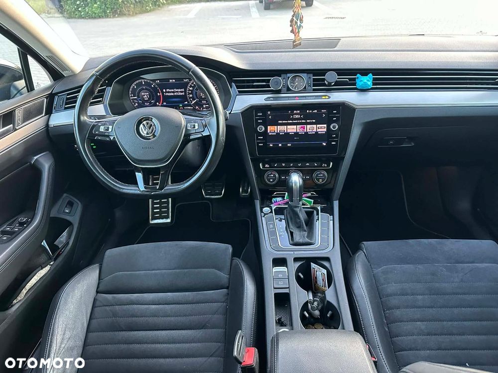 Volkswagen Passat 2.0 TDI SCR DSG Comfortline - 16