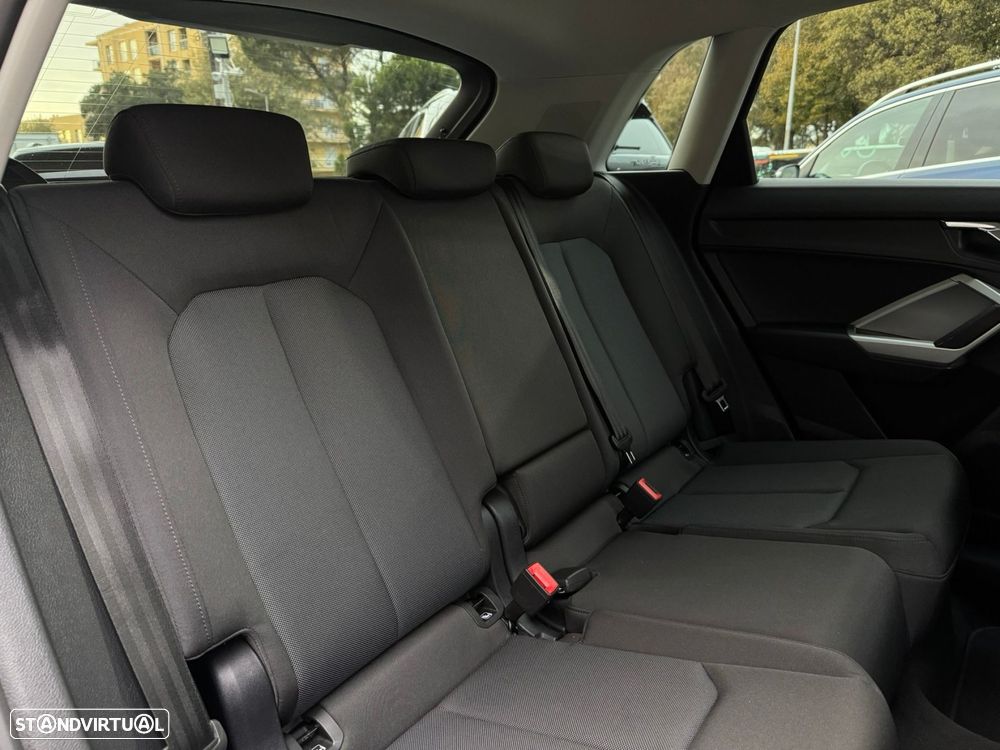 Audi Q3 35 TFSI Advanced - 18