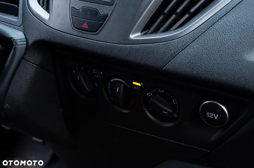 Ford TRANSIT CUSTOM - 21
