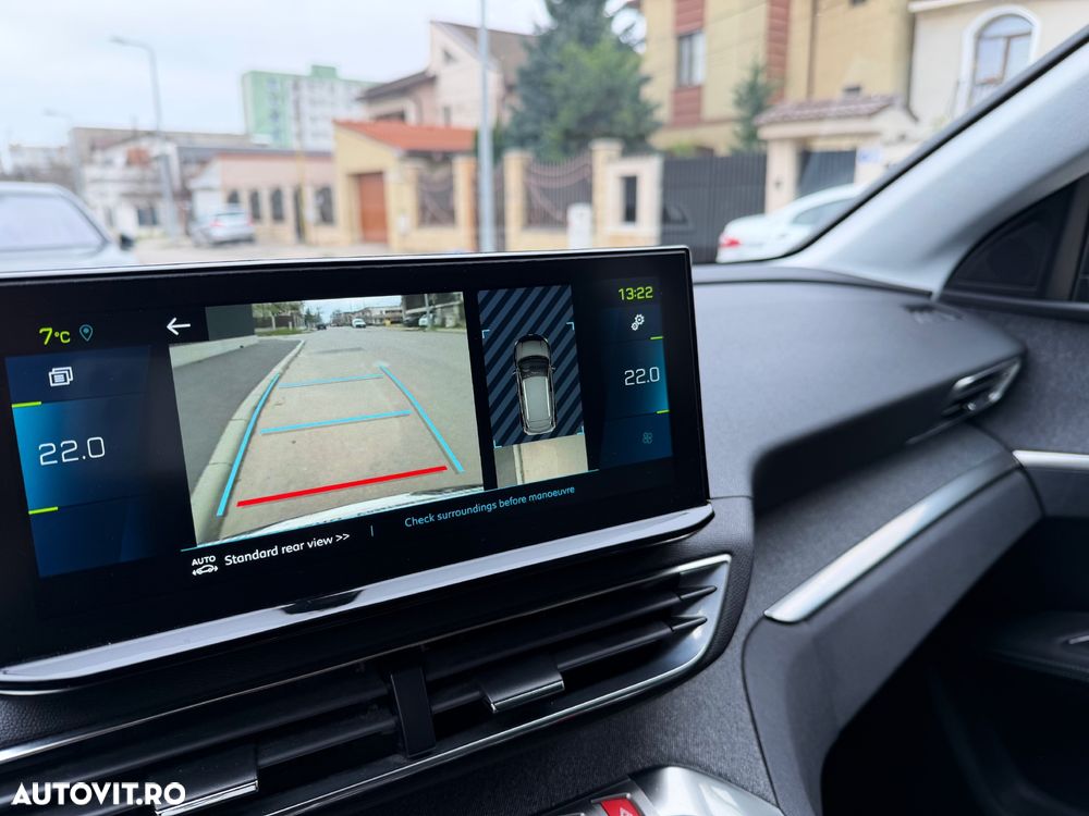 Peugeot 3008 Hybrid 225 e-EAT8 GT Pack - 9