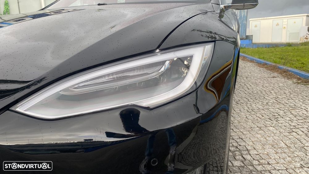 Tesla Model S 75D - 15