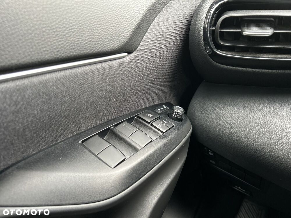 Toyota Yaris Cross Hybrid 1.5 Style - 19