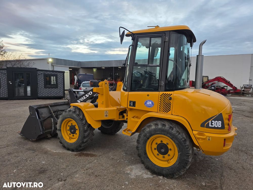 Volvo L30B incarcator frontal miniincarcator vola minivola compact - 2