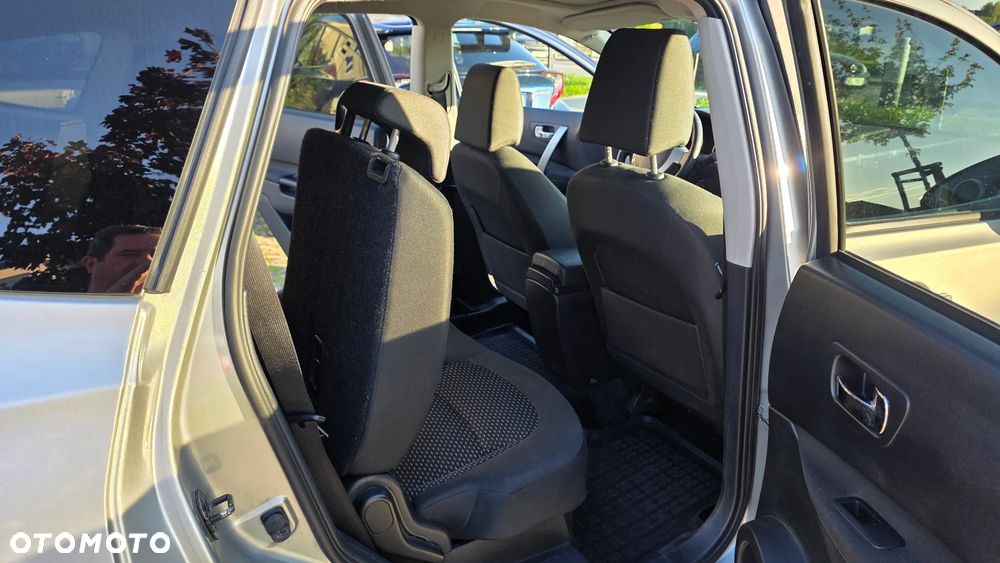 Nissan Qashqai+2 - 11