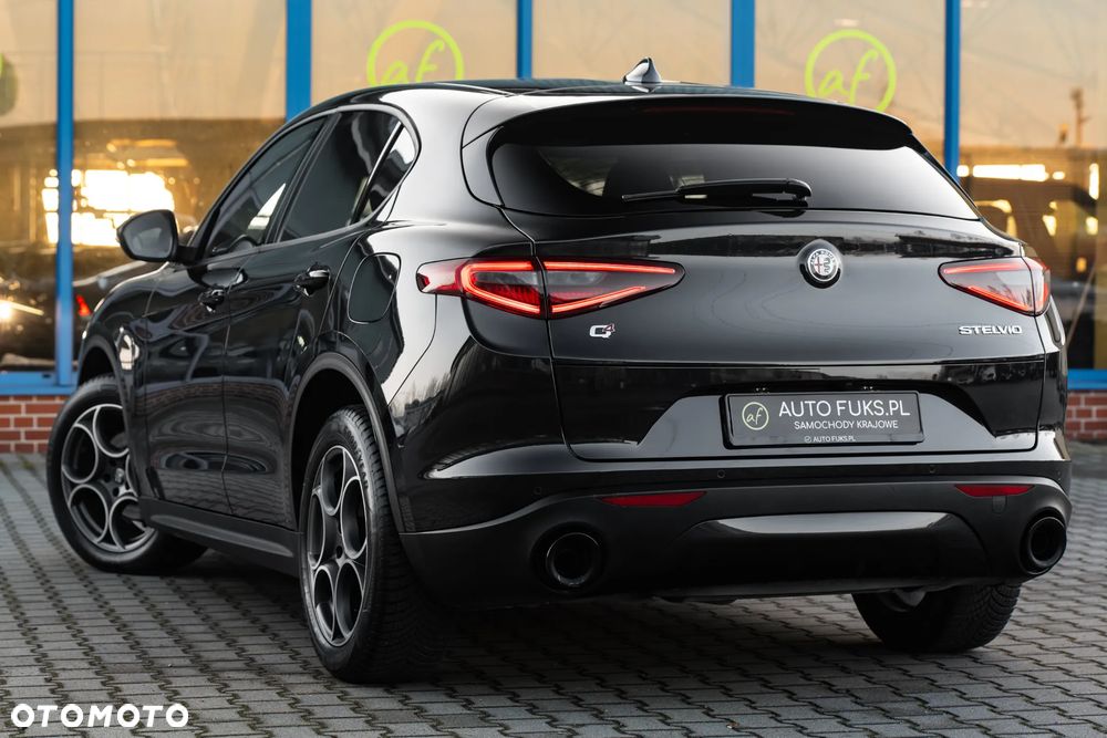 Alfa Romeo Stelvio 2.0 Turbo Sprint Q4 - 6