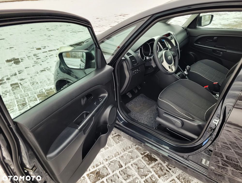 Kia Venga 1.4 CVVT Business Line - 18