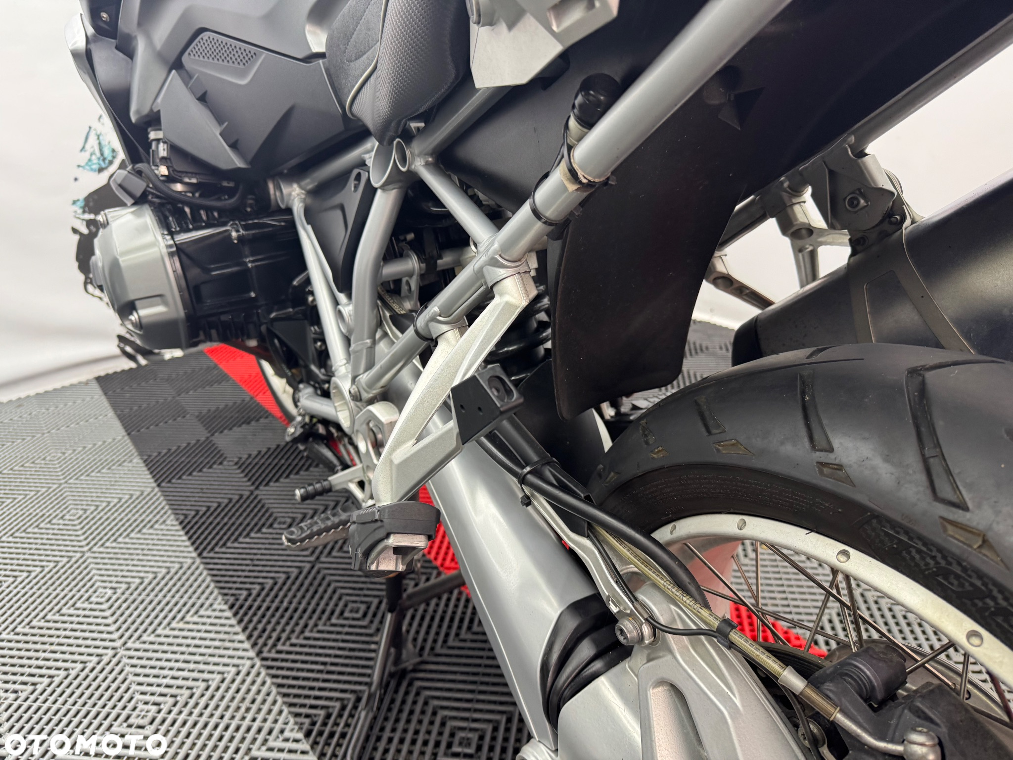 BMW R - 18