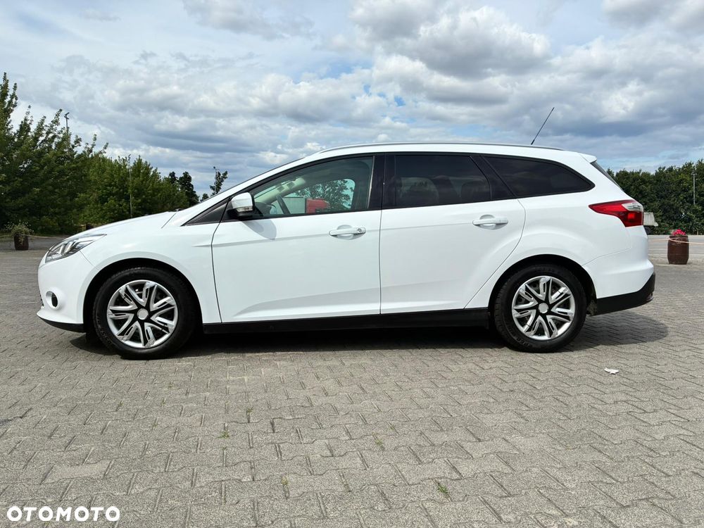 Ford Focus 1.6 TDCi DPF Start-Stopp-System SYNC Edition - 3