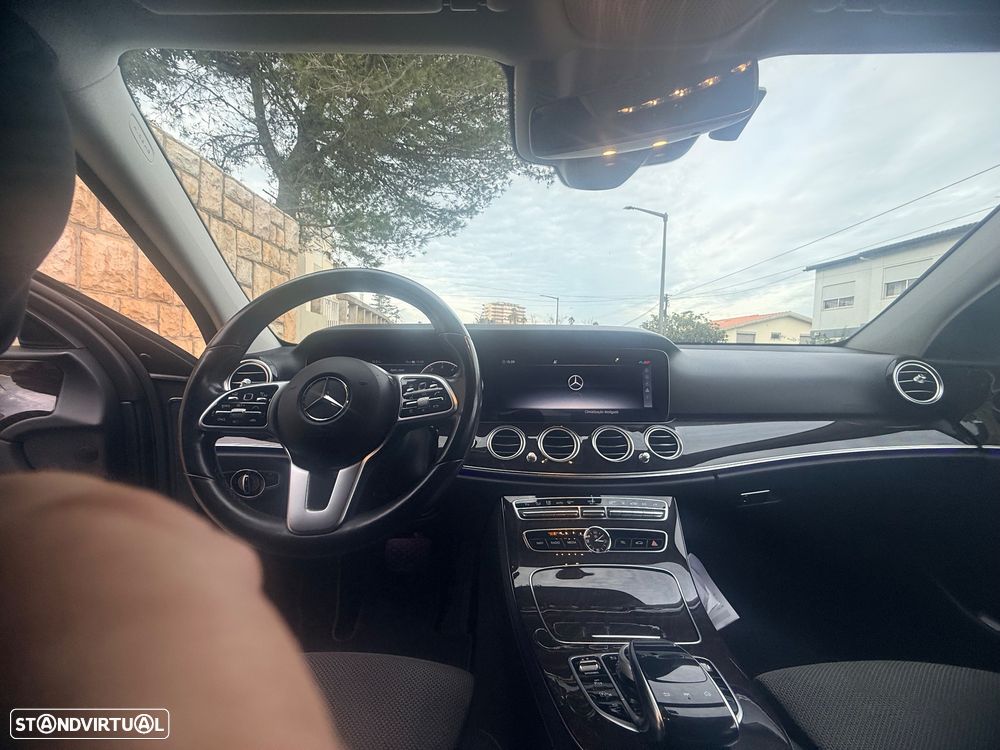 Mercedes-Benz E 300 - 11