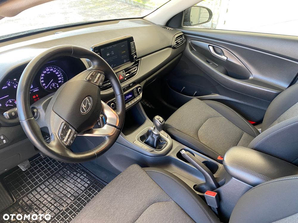 Hyundai i30 1.5 DPI Smart - 22