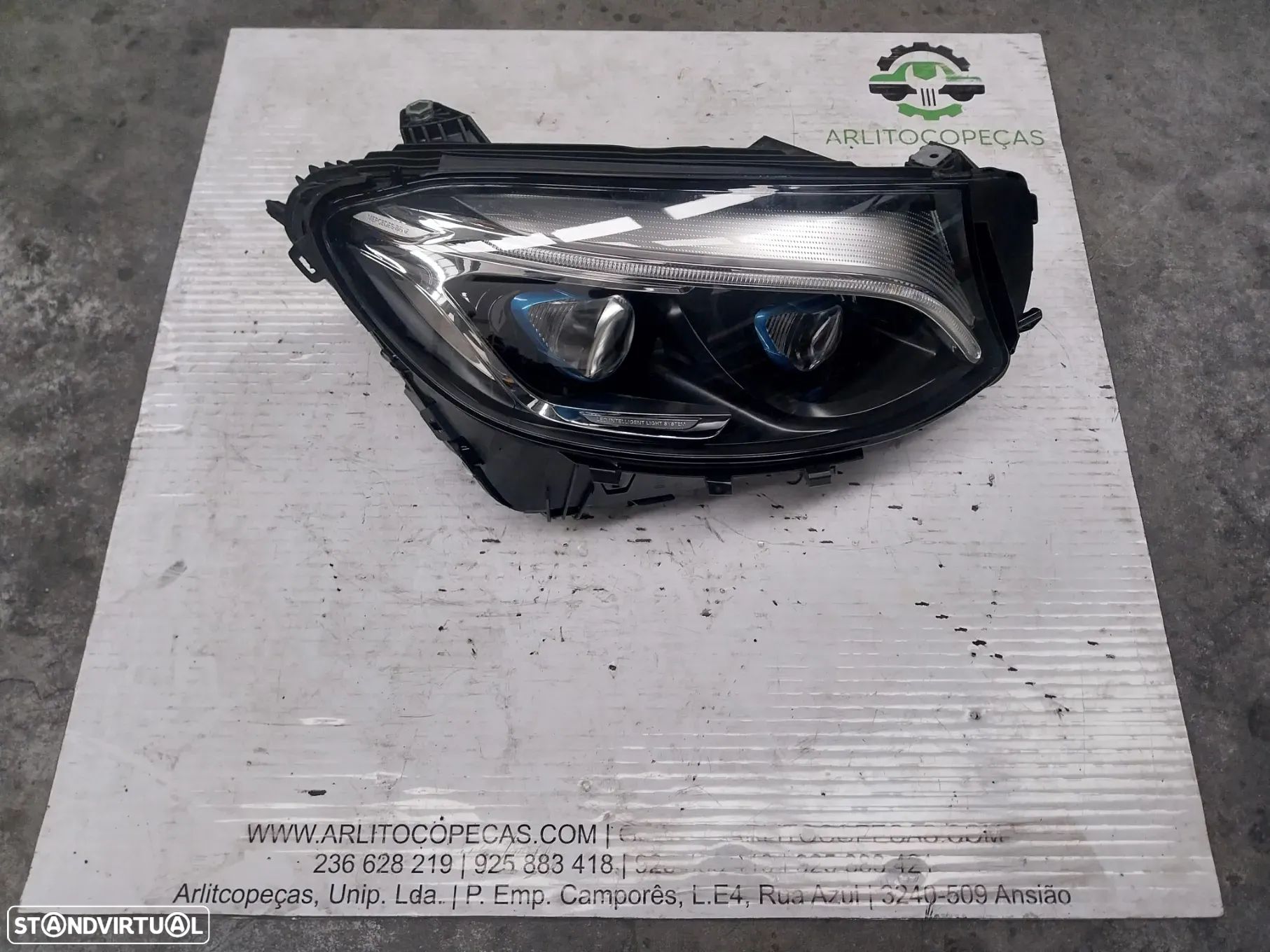 Farol frente direito Mercedes-Benz GLC Ref: A205 906 46 01 - 1