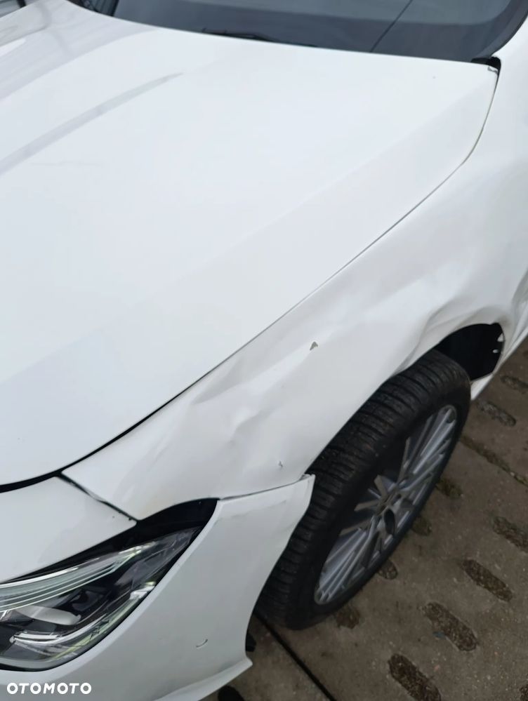 Mercedes-Benz CLA - 36