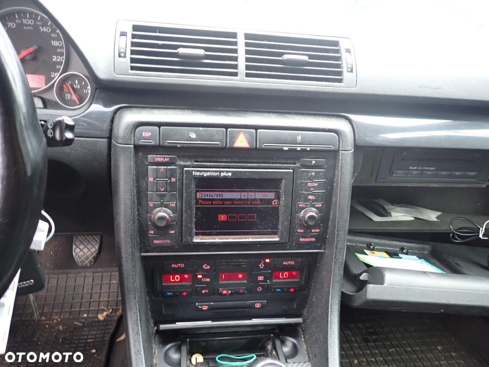 CZĘŚCI - Audi A4 B6 1,9 TDI 130KM AVF FILM KOMBI 6B GBA lakier LŻ9W LZ9W 2003r. INDEX - 9816 - 10