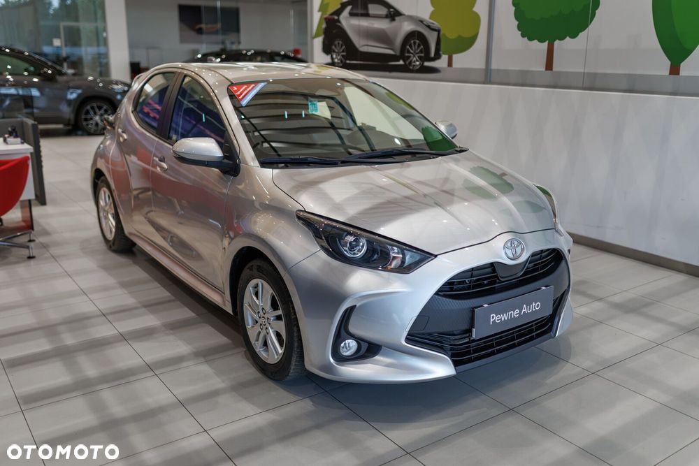 Toyota Yaris - 10