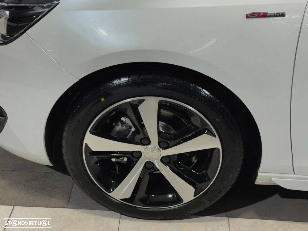 Peugeot 308 1.2 PureTech GT Line - 16