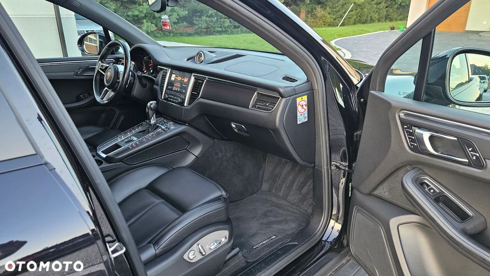 Porsche Macan - 27