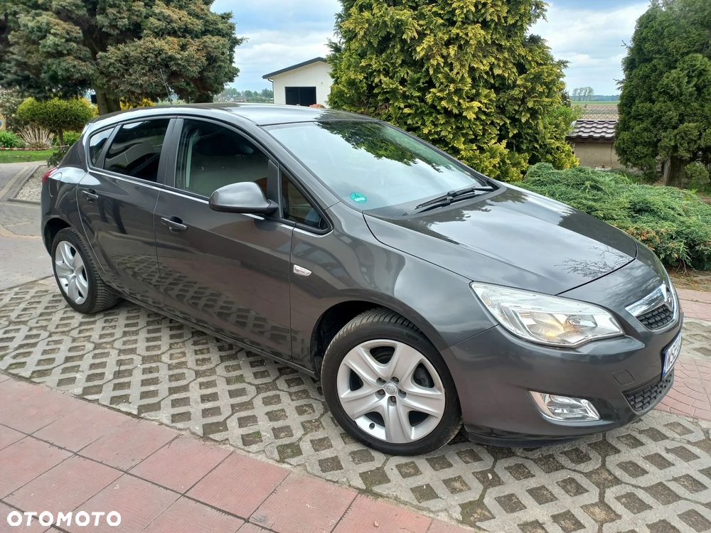 Opel Astra 1.4 Turbo - 2