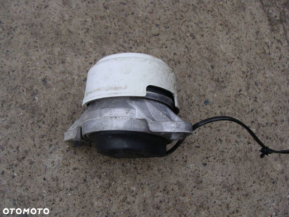 poduszka silnika mercedes e-klasa w212 a2122403117 - 2