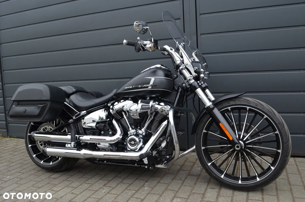 Harley-Davidson FXSB Breakout - 1