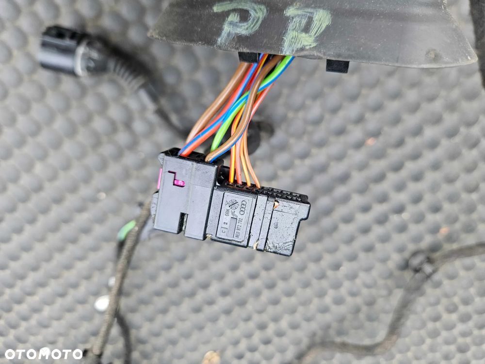 Instalacja 8E1971029F Wiazka Drzwi Kostki Przednia Przod Prawa Europa AUDI A4 B6 - 4