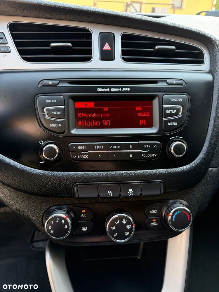 Kia Ceed 1.4 CVVT Spirit - 8