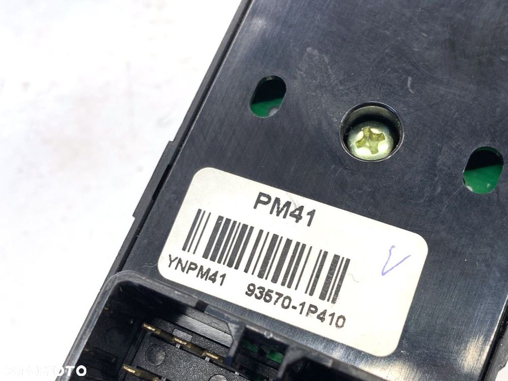 PRZEŁĄCZNIK SZYB  KIA VENGA (YN) 2010 - 2022 1.4 CVVT 66 kW [90 KM] benzyna 2010 - 2022 - 4