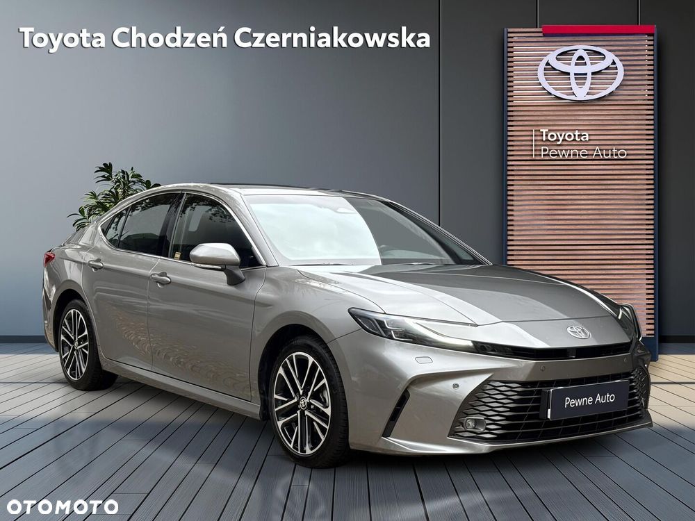 Toyota Camry - 8