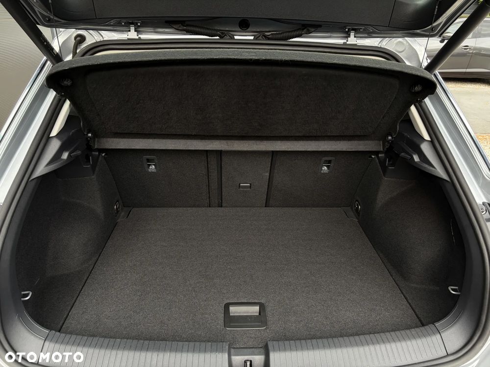 Volkswagen T-Roc - 35