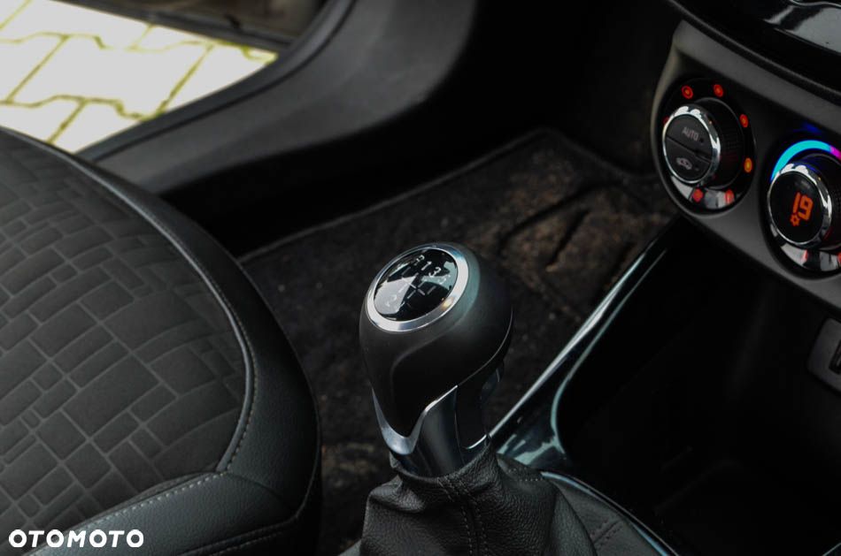 Opel Corsa 1.4 Active - 37