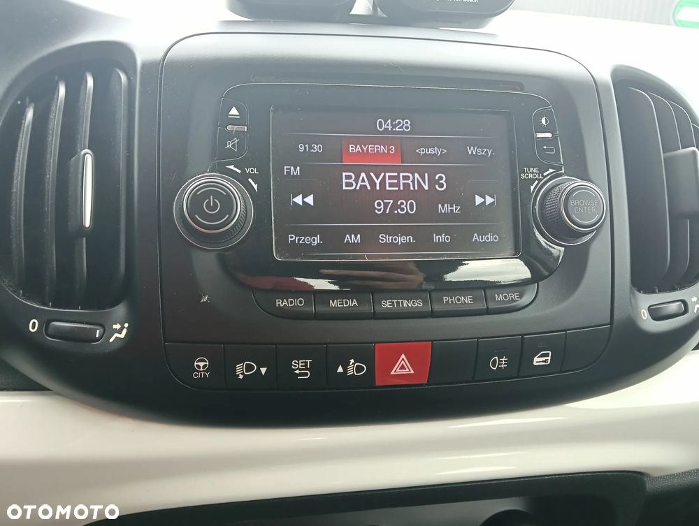 Fiat 500L 1.4 16V Urban Edition - 21