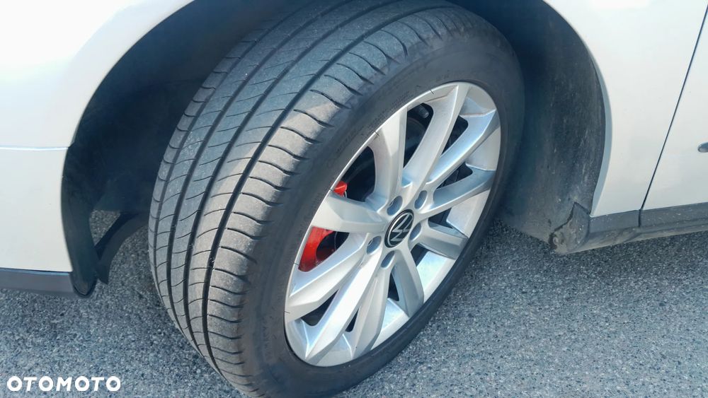 Volkswagen Passat 2.0 TDI DPF Comfortline DSG - 11
