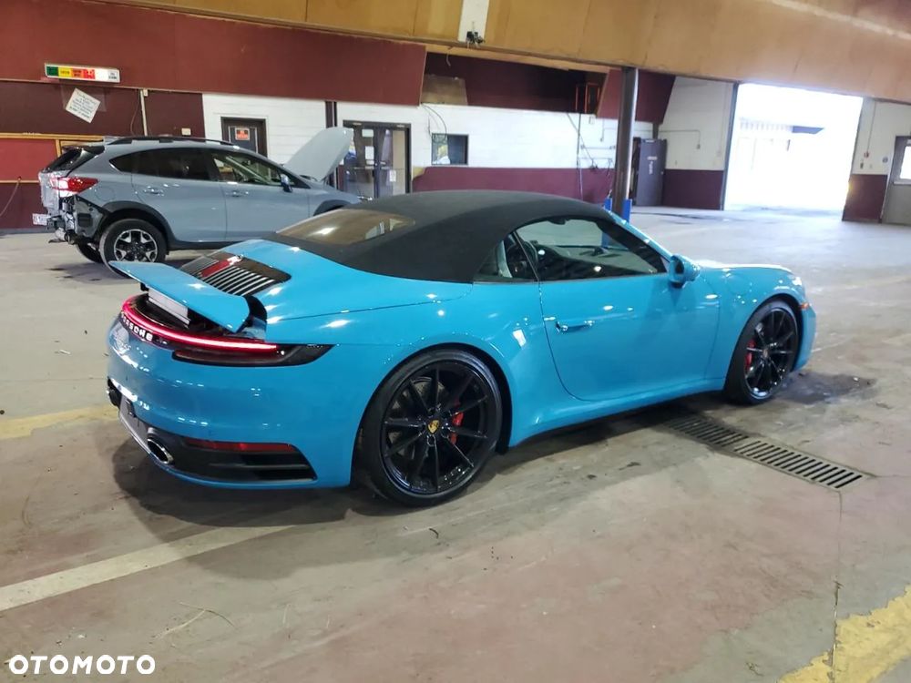 Porsche 911 - 4