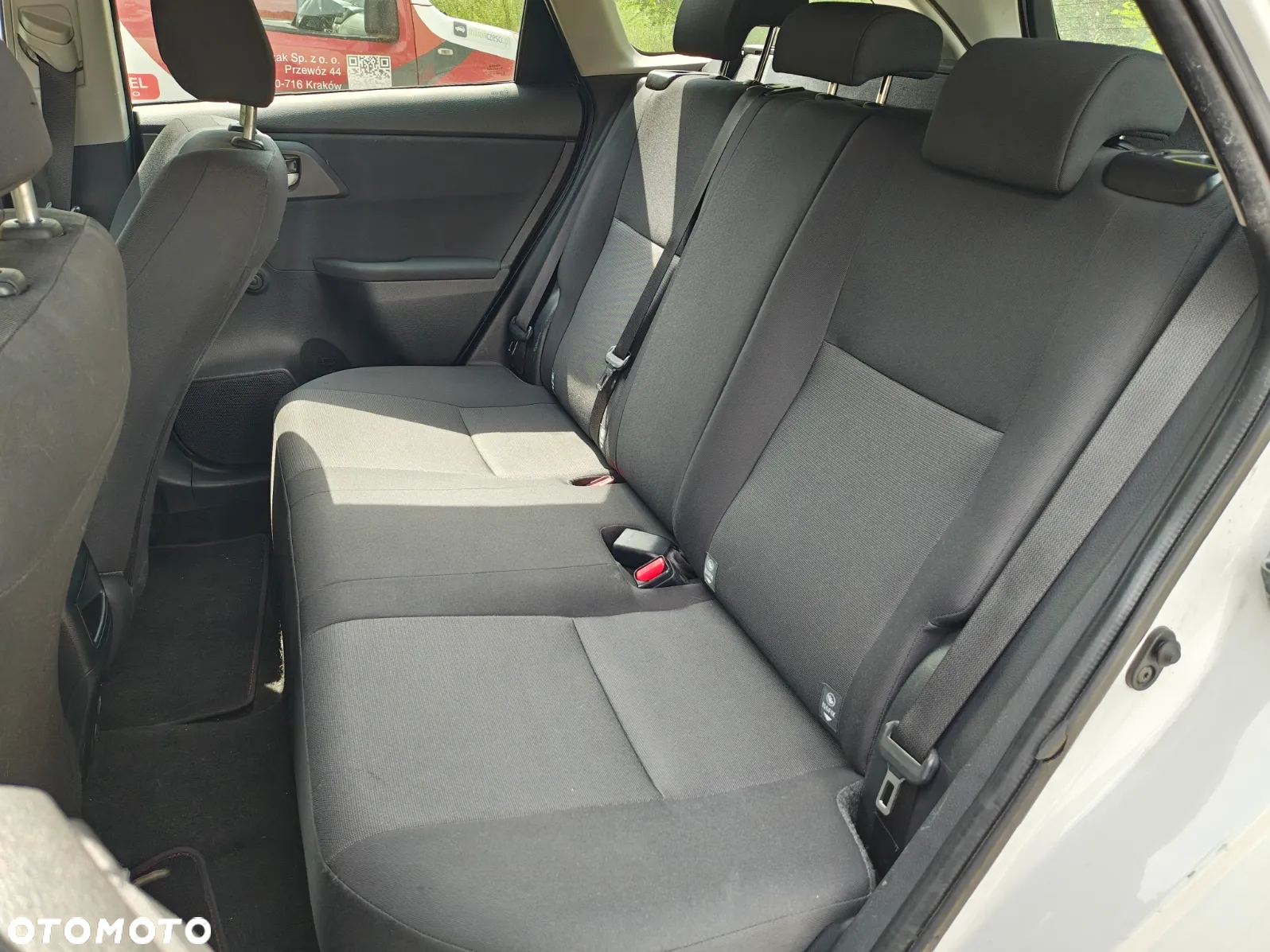 Toyota Auris - 12