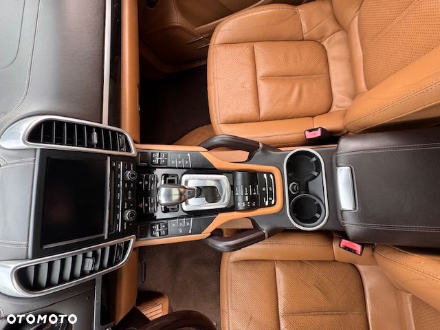 Porsche Cayenne Diesel Platinum Edition - 27