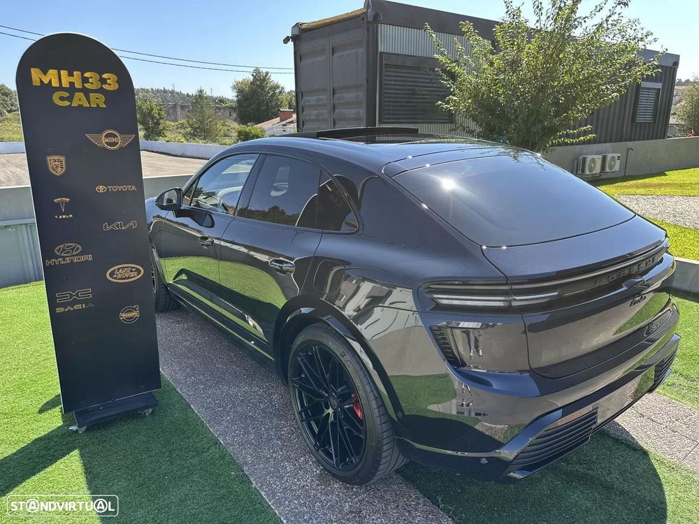 Porsche Macan Electric Turbo - 15