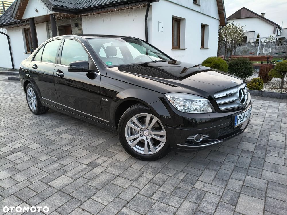 Mercedes-Benz Klasa C 180 Kompressor BlueEFFICIENCY Avantgarde - 36