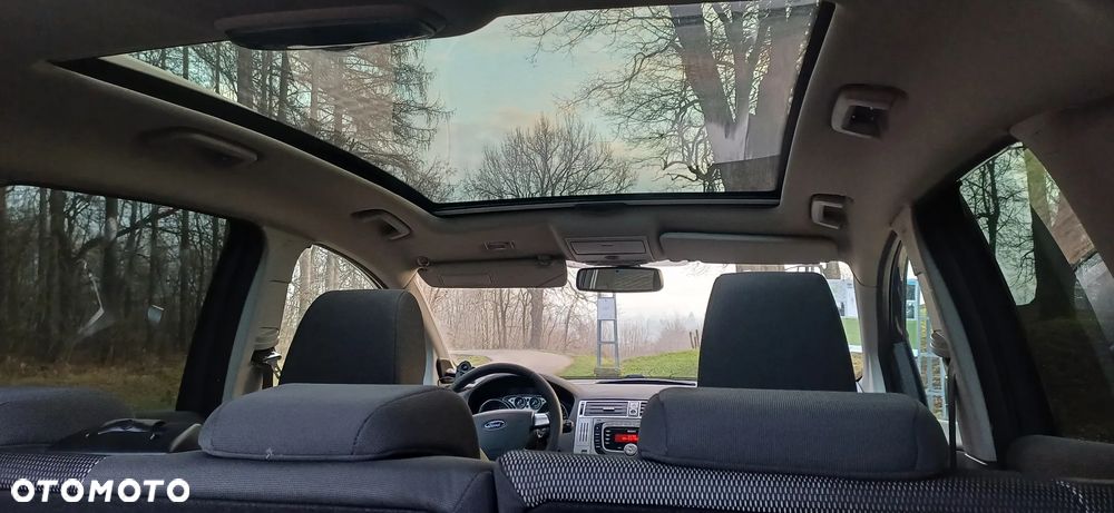 Ford Kuga 2.0 TDCi 4x4 Titanium - 15