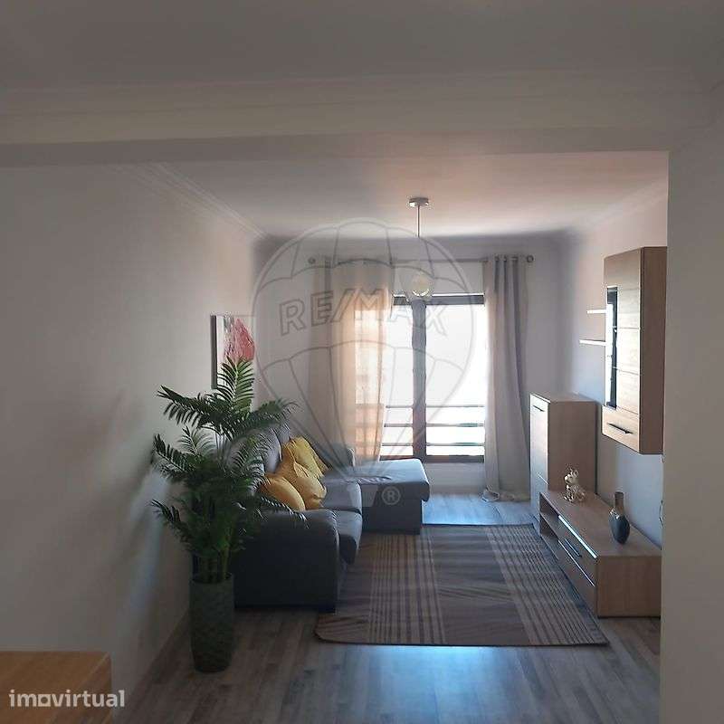 Apartamento T1 para arrendamento - Grande imagem: 2/13